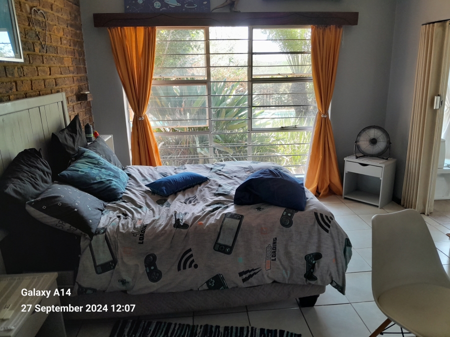 4 Bedroom Property for Sale in Waterval S H North West